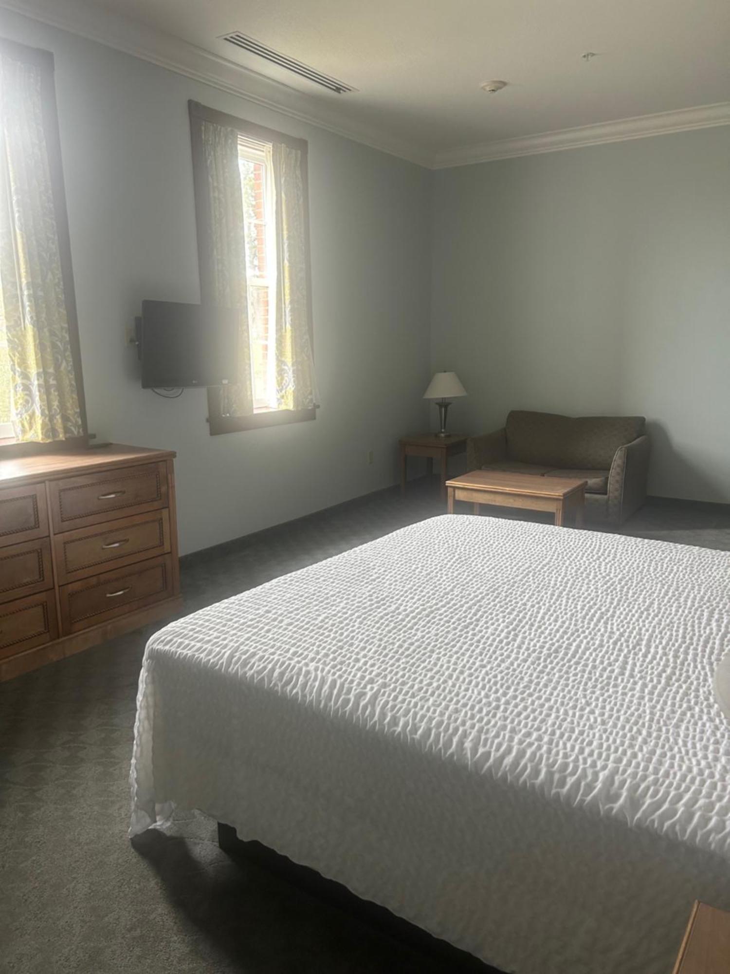 Sackets Harbor Harbor House Inn מראה חיצוני תמונה