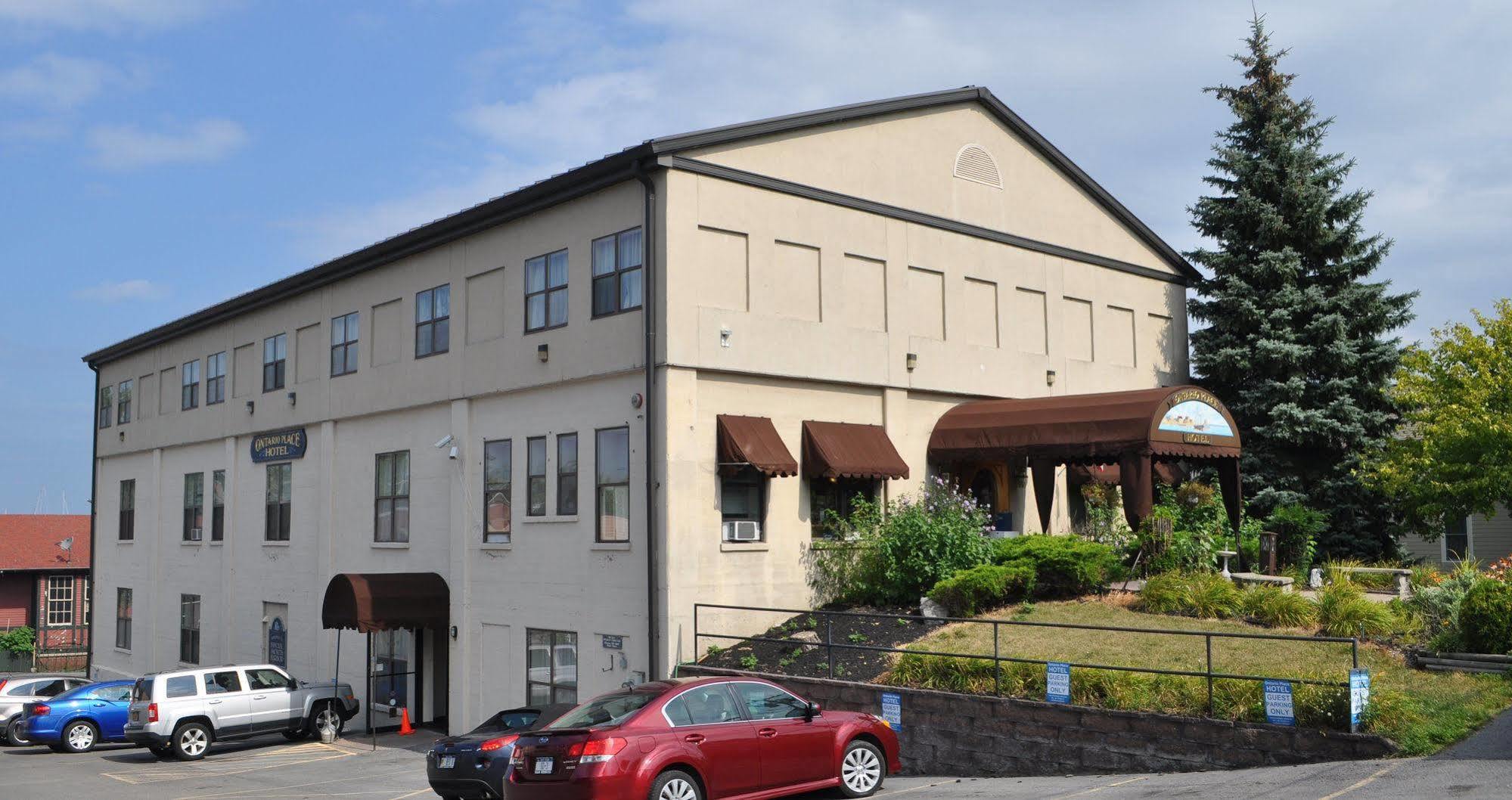 Sackets Harbor Harbor House Inn מראה חיצוני תמונה