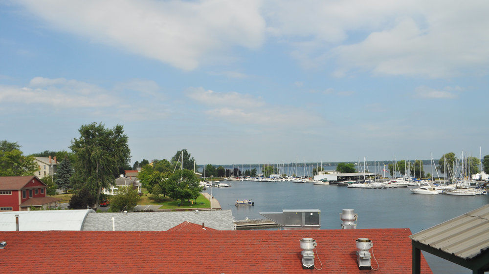 Sackets Harbor Harbor House Inn מראה חיצוני תמונה