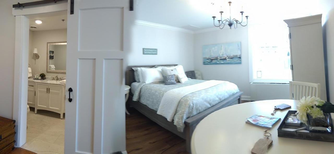 Sackets Harbor Harbor House Inn מראה חיצוני תמונה