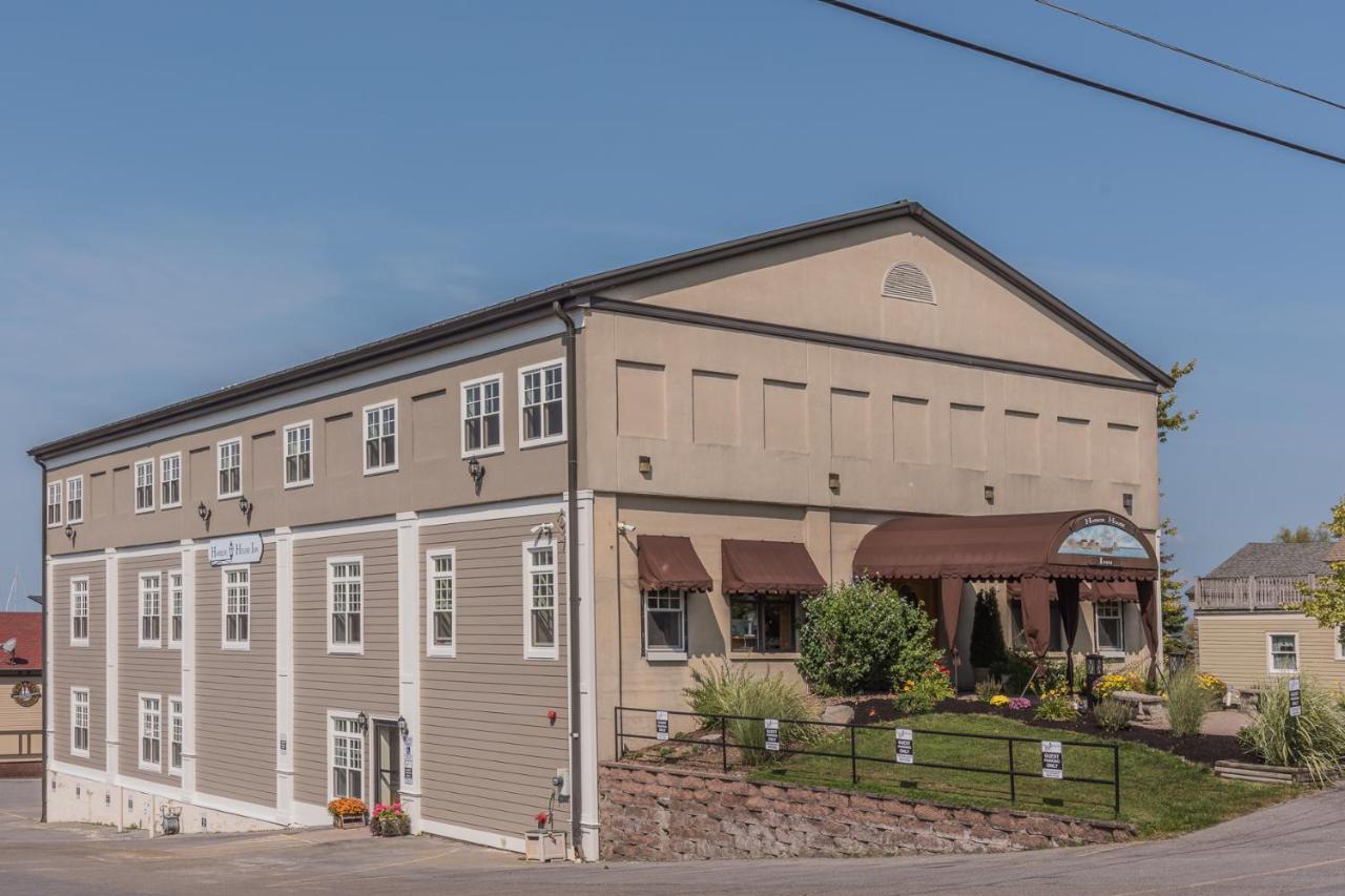 Sackets Harbor Harbor House Inn מראה חיצוני תמונה
